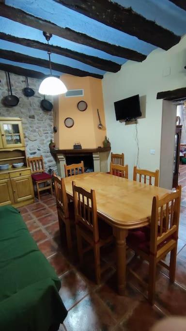 Casa Rural La Criva Crivillen Exterior foto